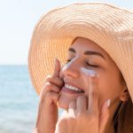 ضد آفتاب چی بخرم؟ راهنمای انتخاب و معرفی بهترین مراجع خرید ضدآفتاب اصل