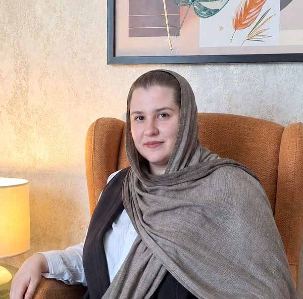ویدا عدالت آذری